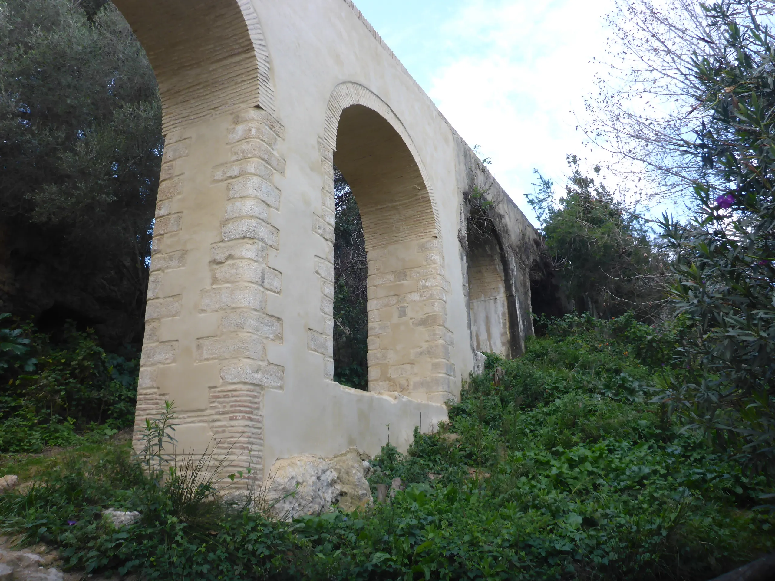 Acueducto romano de Santa Lucía en Vejer, testimonio de la ingeniería antigua