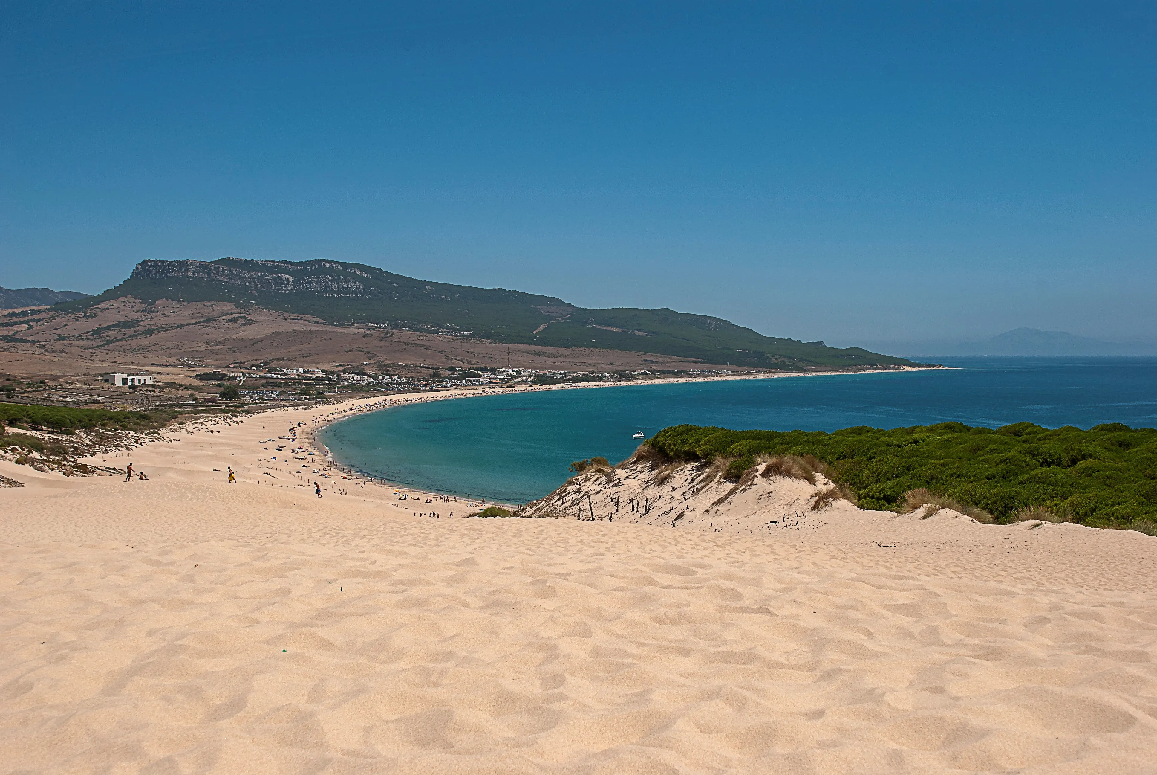 Impresionante duna de Bolonia y ruinas romanas de Baelo Claudia junto al mar